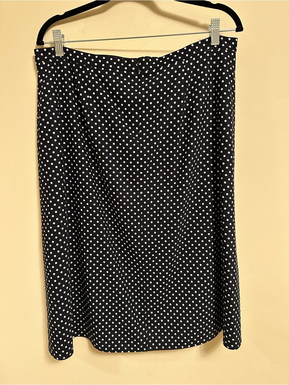 St. John Polka Dot Skirt Black And White 12 - Picture 7 of 7